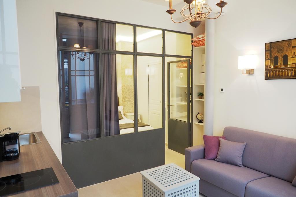 Saint Germain Cosy Chicsuites Paris Rum bild